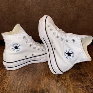 New CONVERSE CANVAS PLATFORM CHUCK TAYLOR ALL STAR White Various Sizes
